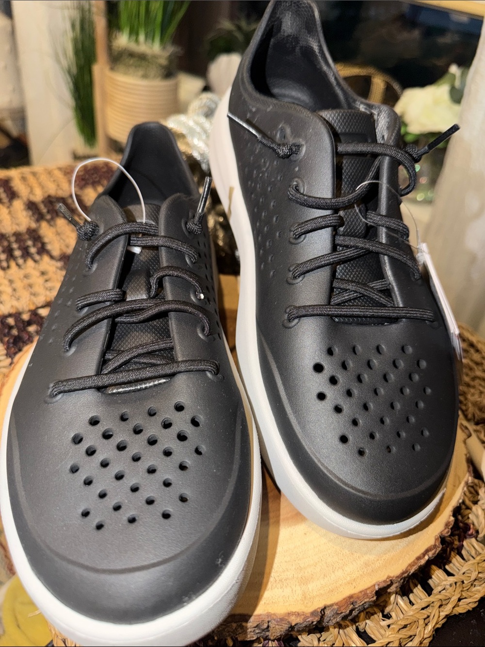 Crocs InMotion LiteRide Pacer Sneakers Men’s 7 Women’s 9 Unisex Black NWT